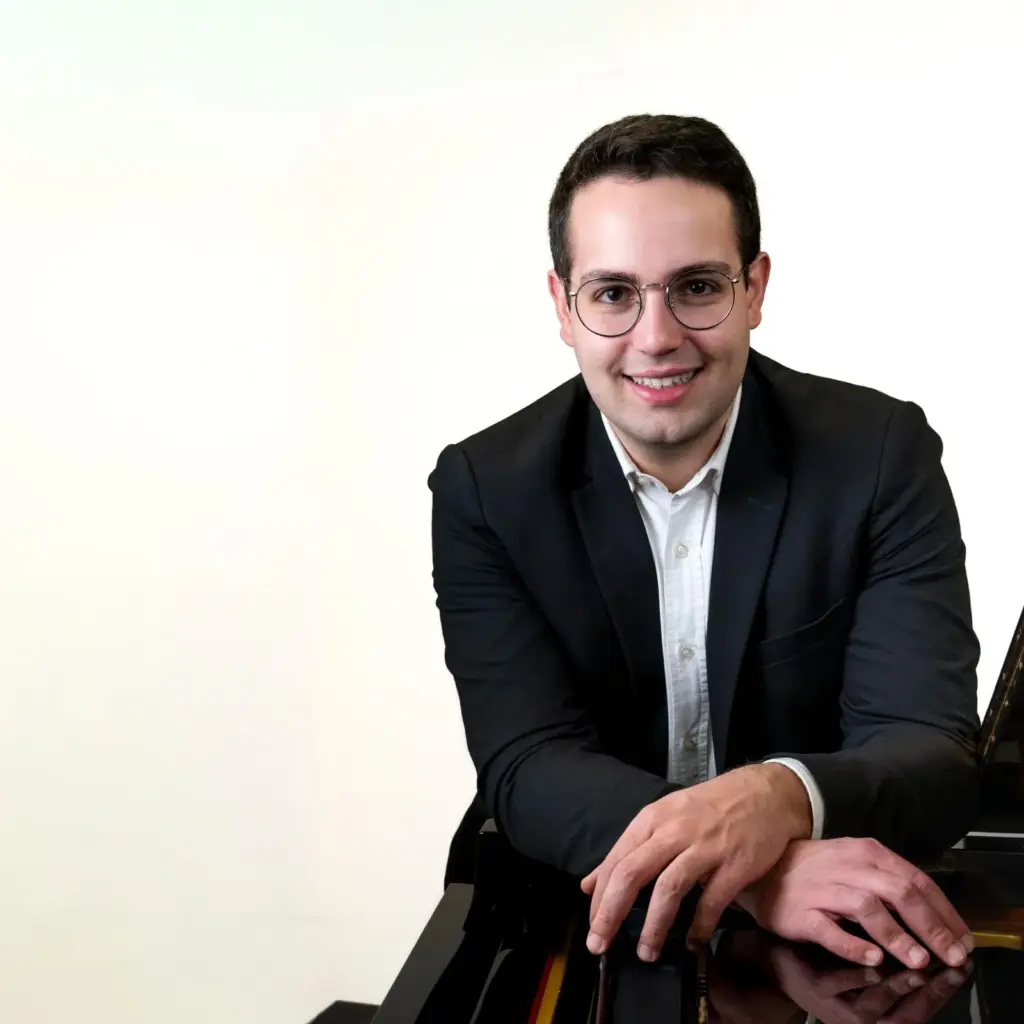 “Essence. Schubert piano works” – Raffaele D’Angelo